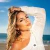 Ricky Martin-Alejandro Sanz-Thalia -Juan Luis Guerra 4.40 -Gloria Estefan-Celia Cruz-Olga Tanon-Ricardo Montaner-Ana Gabriel-Jorge Hernandez-Los Tigres Del Norte-Alicia Villarreal-Alejandro Fernandez-Carlos -Jaci Velasquez-Marco  Antonio Solís-Jose Jose-Lucia Mendez-Jennifer Lopez-Emmanuel -Chayanne-Gilberto Santa Rosa-Paulina Rubio-Beto Zapata-La Ley-Ana Barbara-Carlos Ponce-Jon Secada-Shakira -Gian Marco-Luis Fonsi-Yuri-Miguel Bose-Wilkins -Gisselle -Melina Leon-Limi-T 21 -Christina Aguilera-Jose  Feliciano-Jose Luis Rodriguez - El Ultimo Adios (Varios Artistas Version)