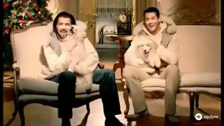 Новогодний Поцелуй