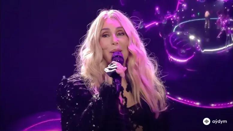 DJ Play A Christmas Song