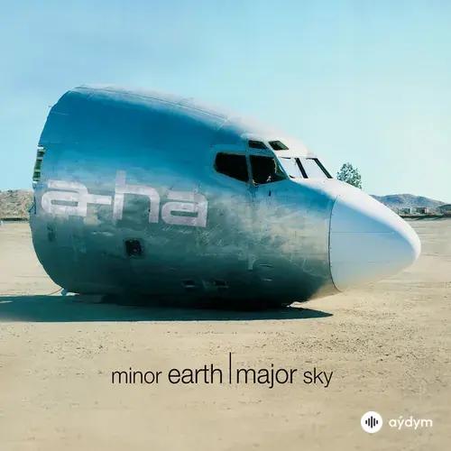 Minor Earth, Major Sky (Deluxe Edition)
