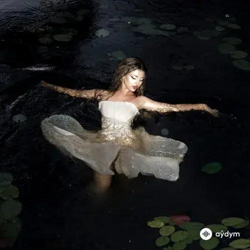 Larissa Lambert - I Love You Out Loud