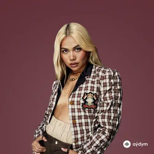 Hayley Kiyoko