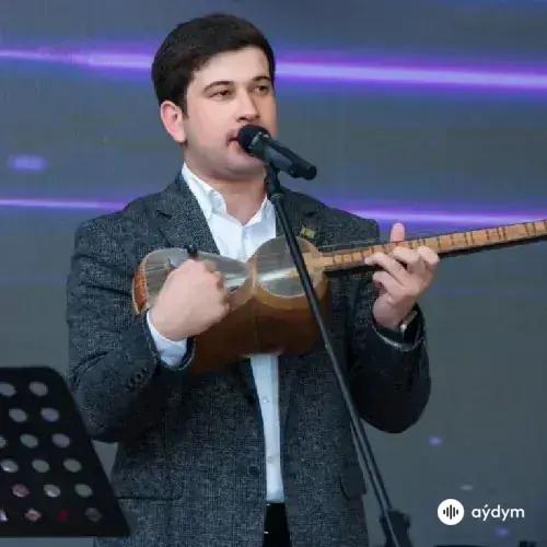 Ybraýym Nyýazmyradow - Aýkeberoýuňda Gördüm