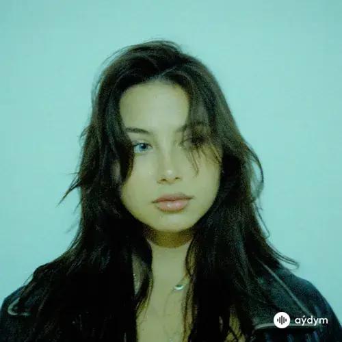 SOFIIA - Up In My Feelings