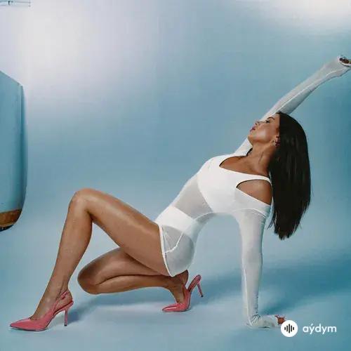 SOFIIA - Love Me In The Morning