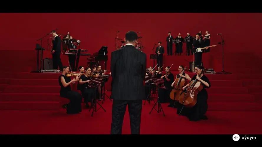 Mert Demir (Live At Tolan)