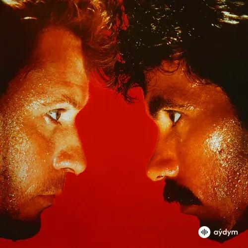 Daryl Hall - Maneater