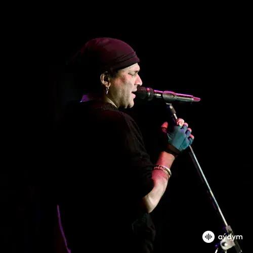 Zubeen Garg